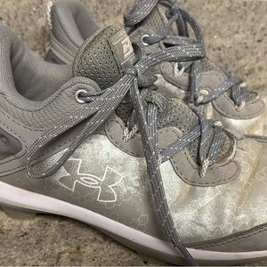 Under Armour Youth Baseball Molded Cleats USA 3Y Bryce
Harper "Out Of Here"